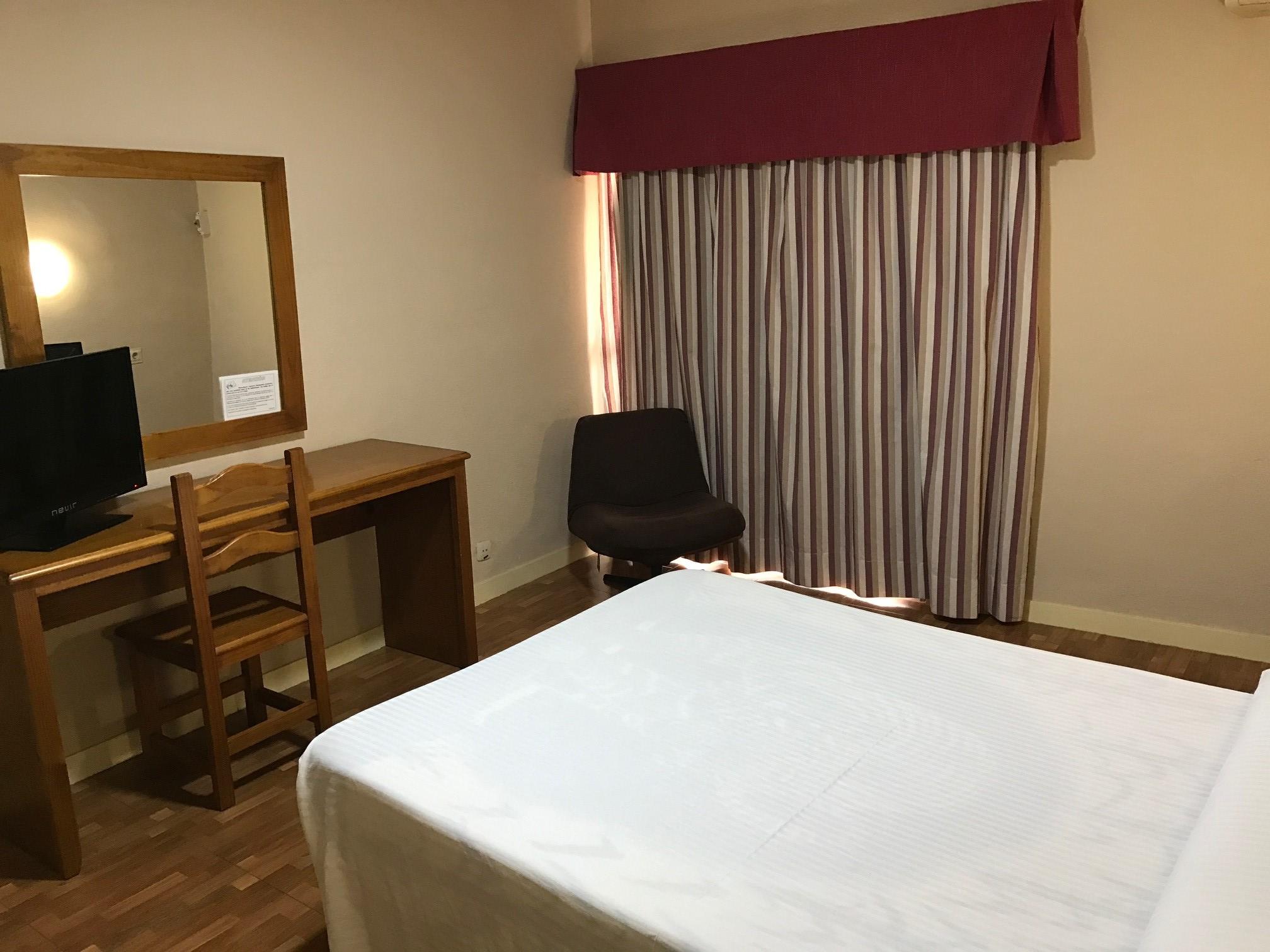 מלייה Hotel Anfora מראה חיצוני תמונה