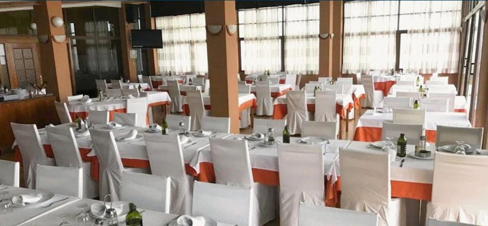 מלייה Hotel Anfora מראה חיצוני תמונה