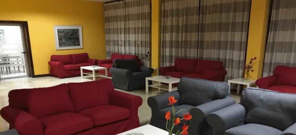 מלייה Hotel Anfora מראה חיצוני תמונה