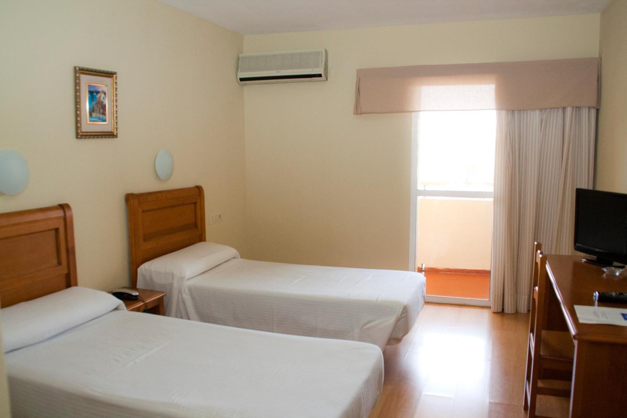 מלייה Hotel Anfora מראה חיצוני תמונה