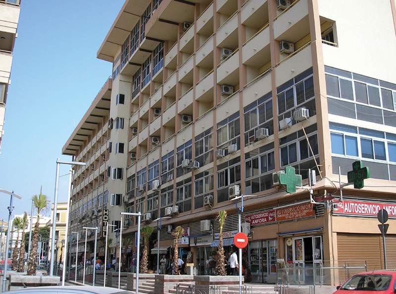 מלייה Hotel Anfora מראה חיצוני תמונה
